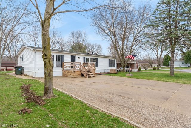 62 Thomas Boulevard NW, Massillon, OH 44647