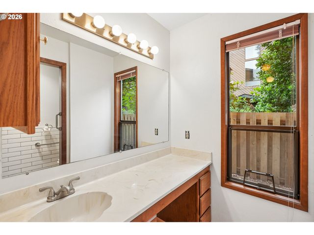 3262 Se 153RD Ave, Portland, OR 97236