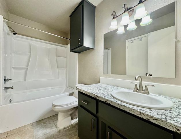 143 Barrett Place, Edmond, OK 73003