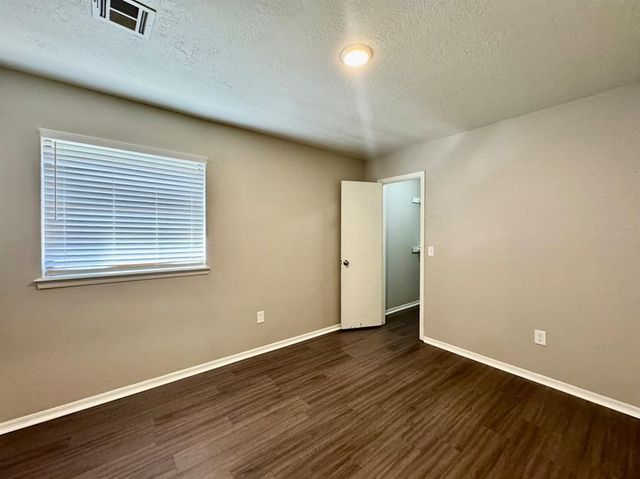 143 Barrett Place, Edmond, OK 73003