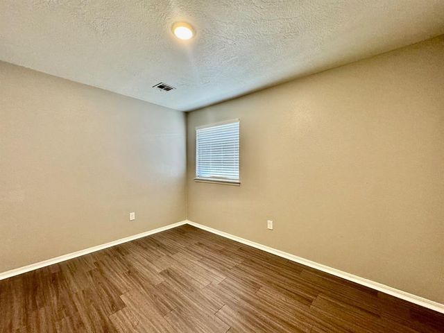 143 Barrett Place, Edmond, OK 73003