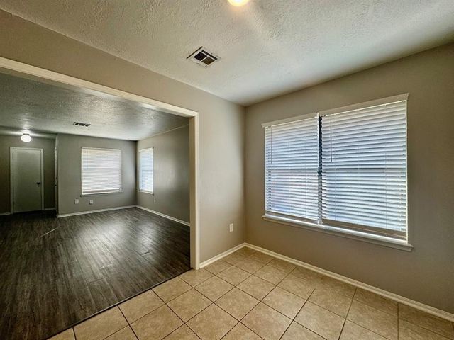 143 Barrett Place, Edmond, OK 73003