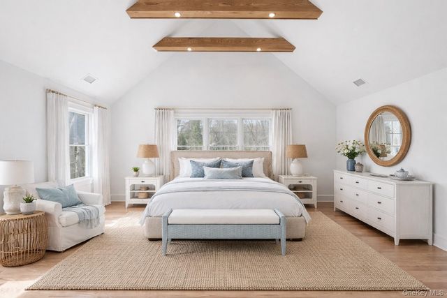 17 Cedar Lane, East Patchogue, NY 11772