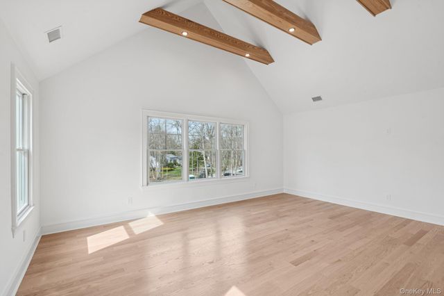 17 Cedar Lane, East Patchogue, NY 11772