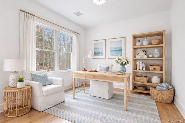 17 Cedar Lane, East Patchogue, NY 11772