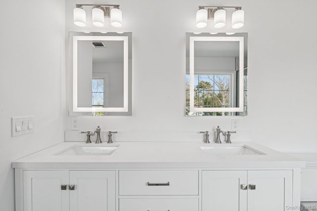 17 Cedar Lane, East Patchogue, NY 11772