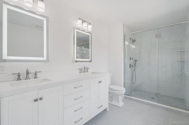 17 Cedar Lane, East Patchogue, NY 11772