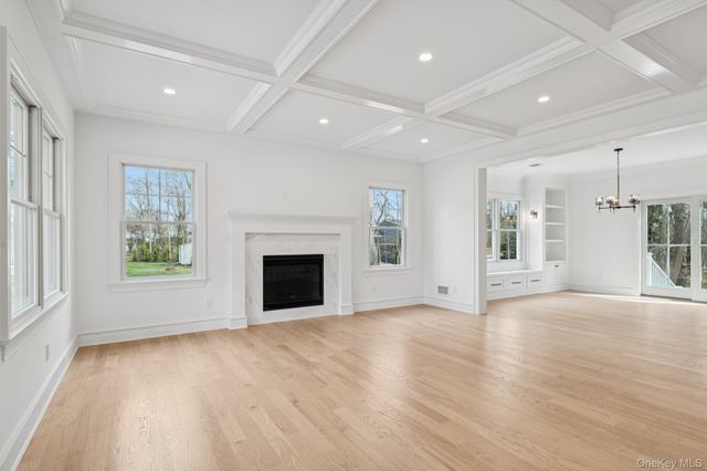 17 Cedar Lane, East Patchogue, NY 11772