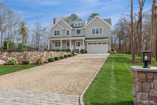 17 Cedar Lane, East Patchogue, NY 11772