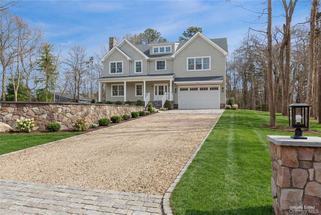 17 Cedar Lane, East Patchogue, NY 11772