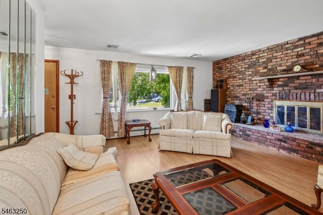 844 Lakeshore Dr, Aberdeen Twp., NJ 07735
