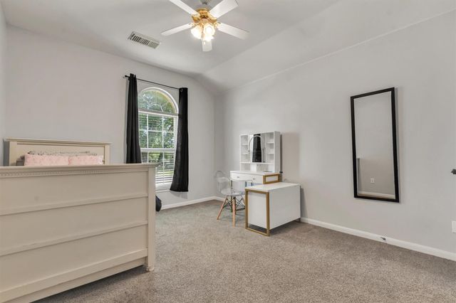 130 Clover Leaf CV, Buda, TX 78610