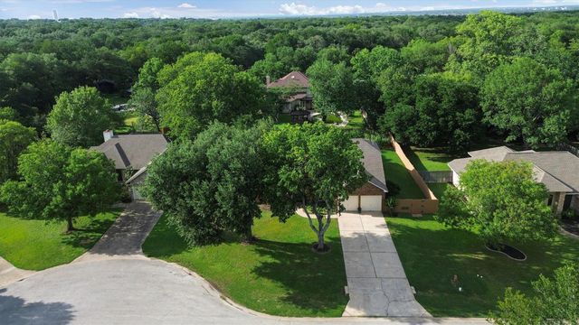 130 Clover Leaf CV, Buda, TX 78610