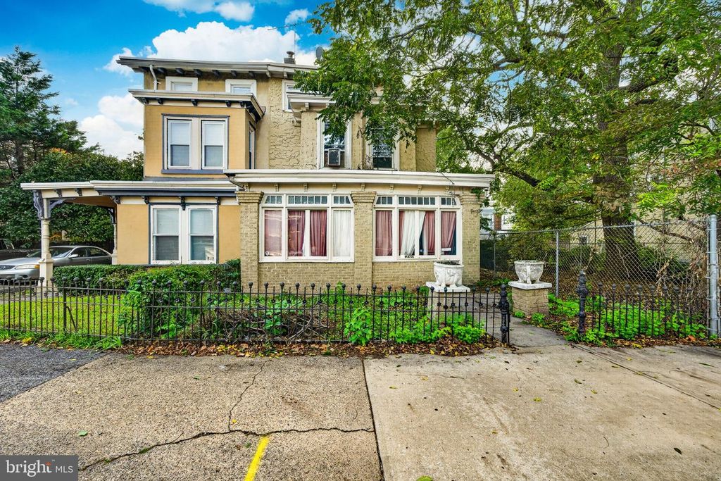 230 N 53RD ST, Philadelphia, PA 19139 — exterior