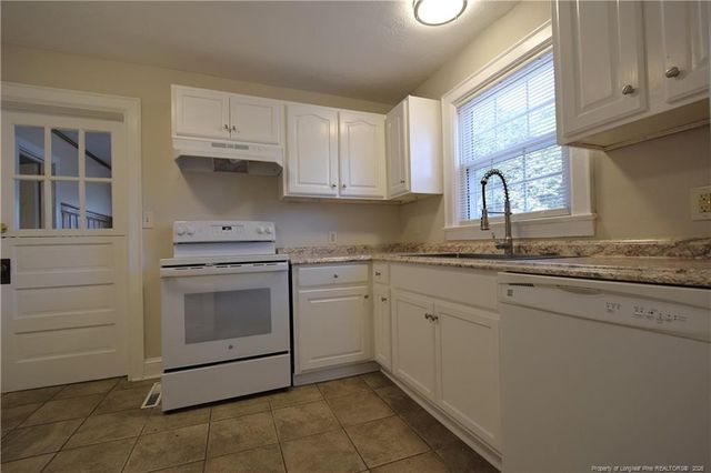 2015 Harlee Street, Fayetteville, NC 28303