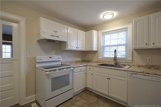 2015 Harlee Street, Fayetteville, NC 28303