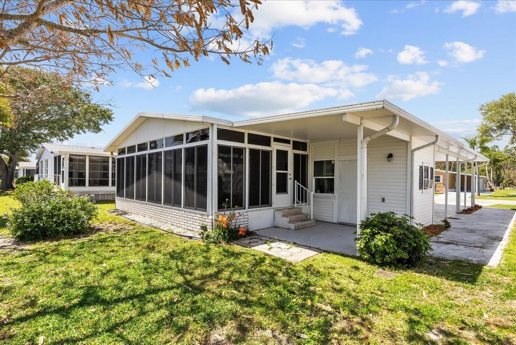 2948 Fiddlewood Circle, Port St. Lucie, Port St Lucie, FL 34952