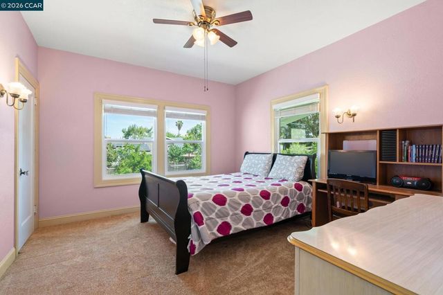 272 W 10Th St, Pittsburg, CA 94565