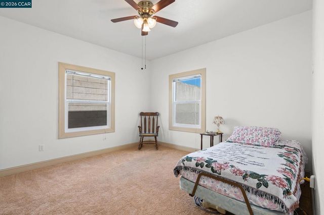 272 W 10Th St, Pittsburg, CA 94565