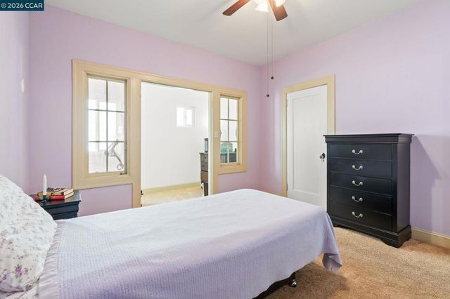 272 W 10Th St, Pittsburg, CA 94565