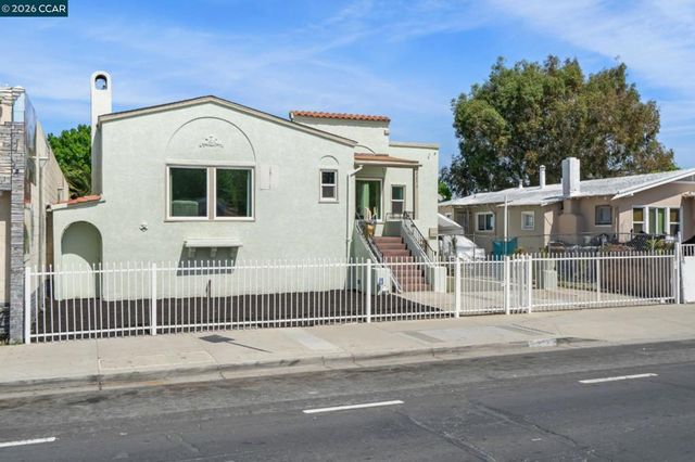 272 W 10Th St, Pittsburg, CA 94565