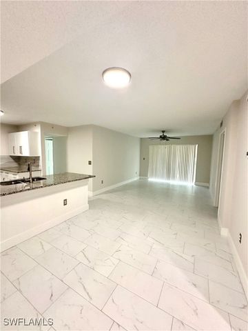 1875 Florida Club DR 7112, Naples, FL 34112