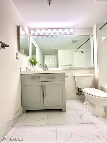 1875 Florida Club DR 7112, Naples, FL 34112