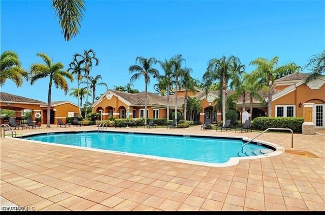 1875 Florida Club DR 7112, Naples, FL 34112