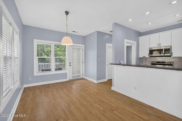 2316 Wrightsville Avenue Apt 223, Wilmington, NC 28403
