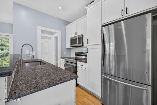 2316 Wrightsville Avenue Apt 223, Wilmington, NC 28403