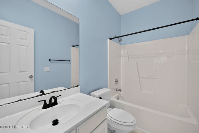 2316 Wrightsville Avenue Apt 223, Wilmington, NC 28403