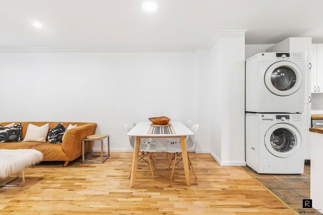 319 E 105th St Apt 2D, New York City, NY 10029