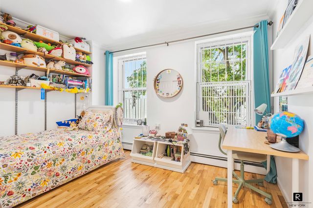 319 E 105th St Apt 2D, New York City, NY 10029