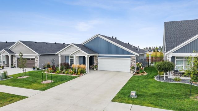 818 Rania Way W, West Fargo, ND 58078