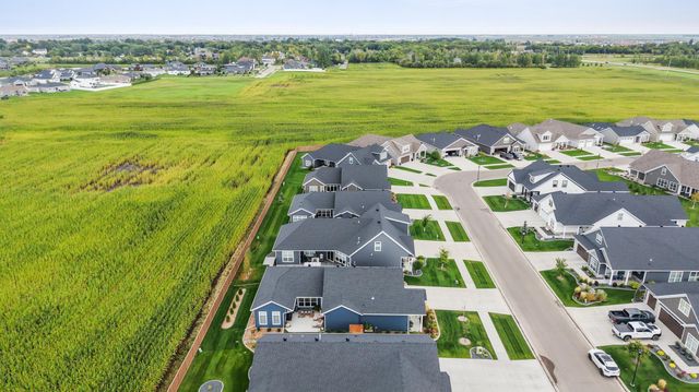 818 Rania Way W, West Fargo, ND 58078
