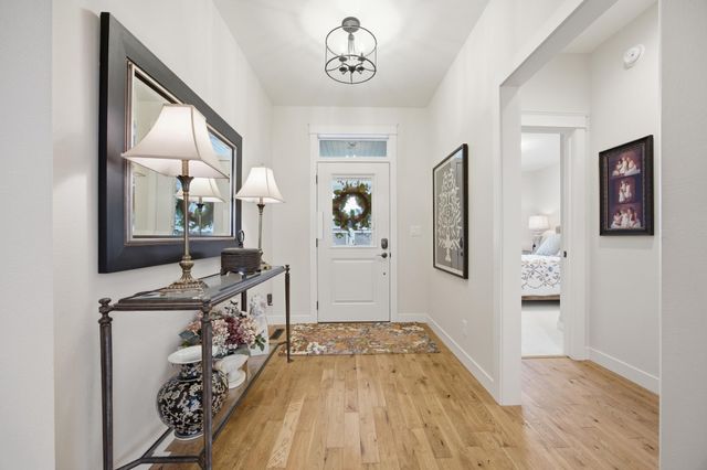 818 Rania Way W, West Fargo, ND 58078