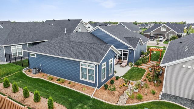 818 Rania Way W, West Fargo, ND 58078