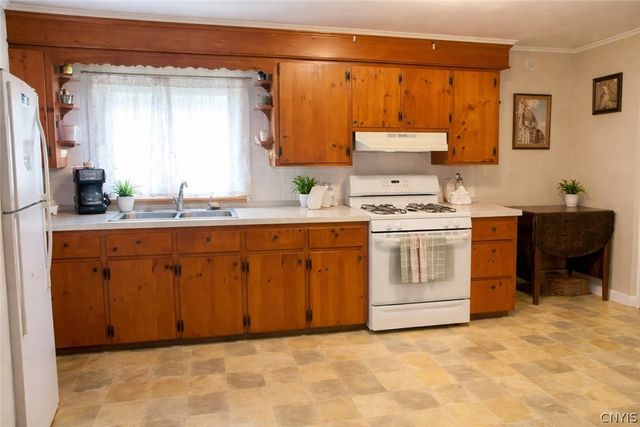 20 Scammell Street, Cortland, NY 13045