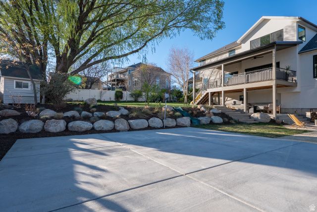 1079 W RIDGESIDE CT, South Jordan, UT 84095