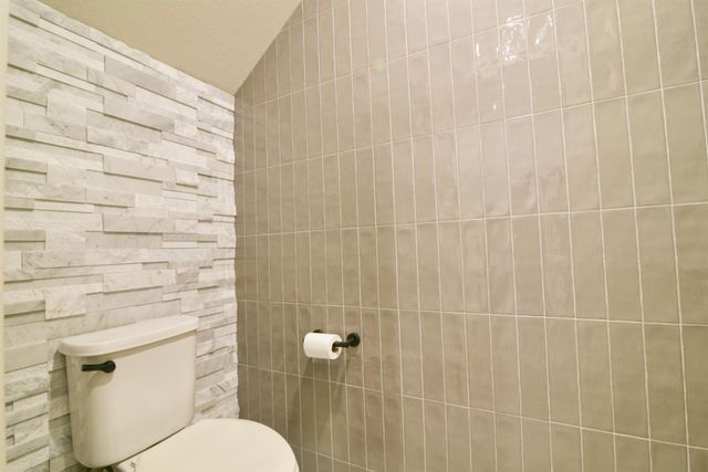 9941 Del Surf Ln, Elk Grove, CA 95757