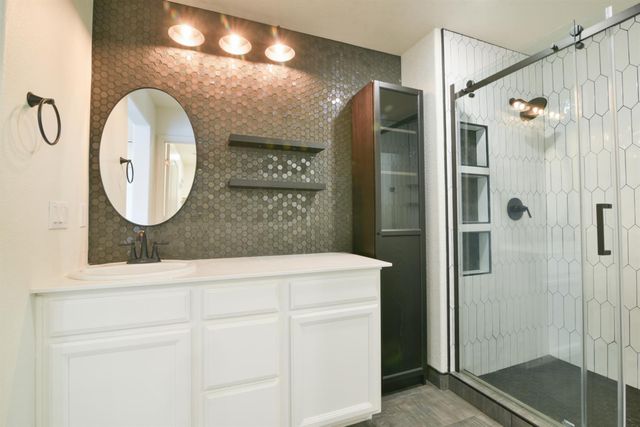 9941 Del Surf Ln, Elk Grove, CA 95757