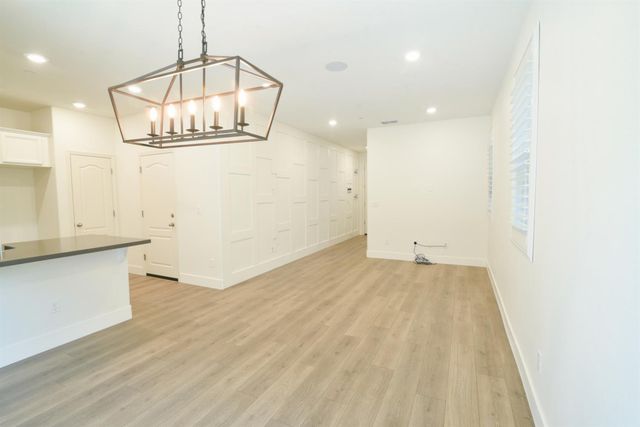 9941 Del Surf Ln, Elk Grove, CA 95757