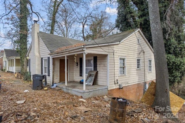 655 Bradford Drive, Charlotte, NC 28208