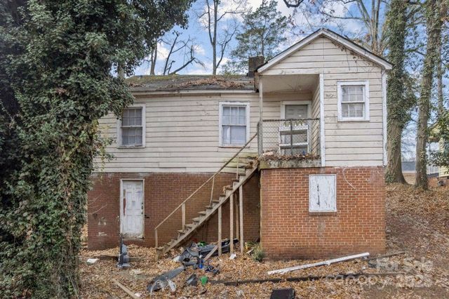 655 Bradford Drive, Charlotte, NC 28208