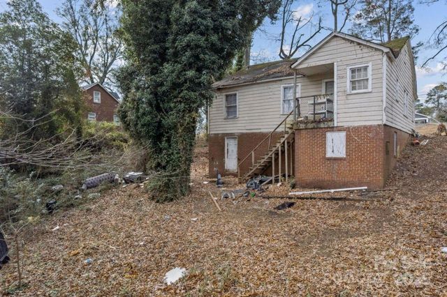 655 Bradford Drive, Charlotte, NC 28208