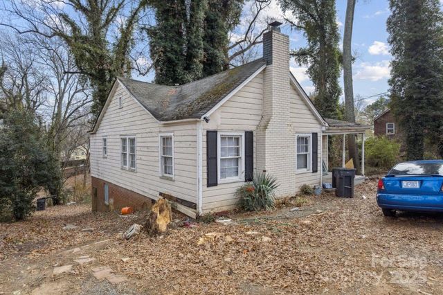 655 Bradford Drive, Charlotte, NC 28208