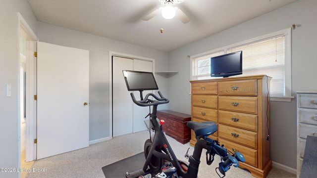 5913 Leon Way, Louisville, KY 40214