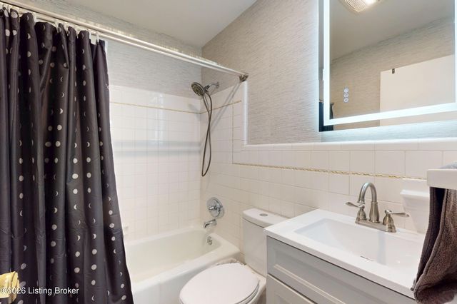 5913 Leon Way, Louisville, KY 40214