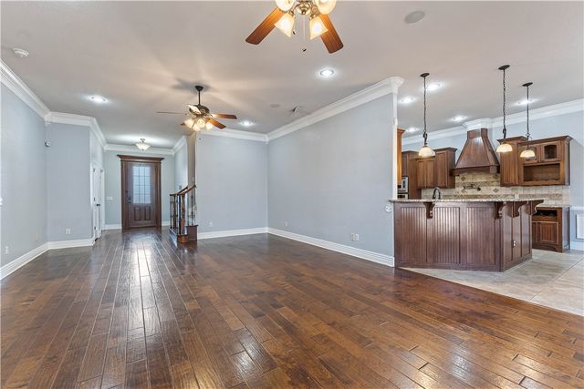 1020 Hunters Pointe, Bentonville, AR 72713