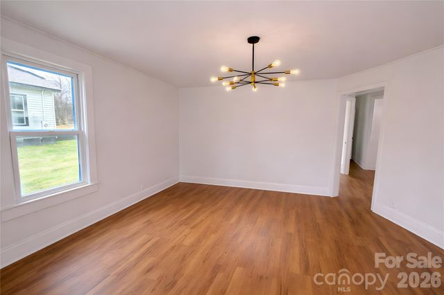 105 E Hartford Avenue, Bessemer City, NC 28016